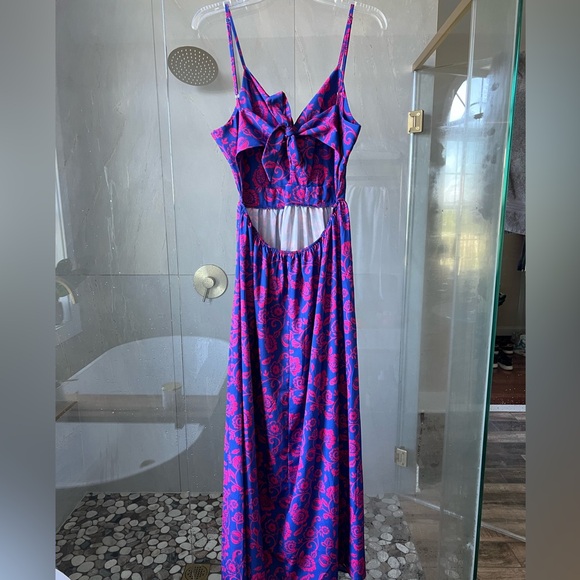 Cupshe Floral Print Knotted V-Neck Maxi Dress - Picture 2 of 8